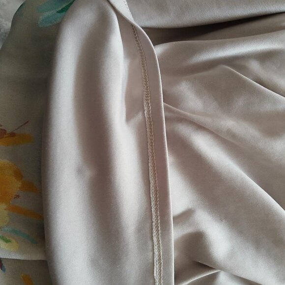 SUNNY LEIGH Floral Spring Watercolor Garden Dress - Picture 8 of 9